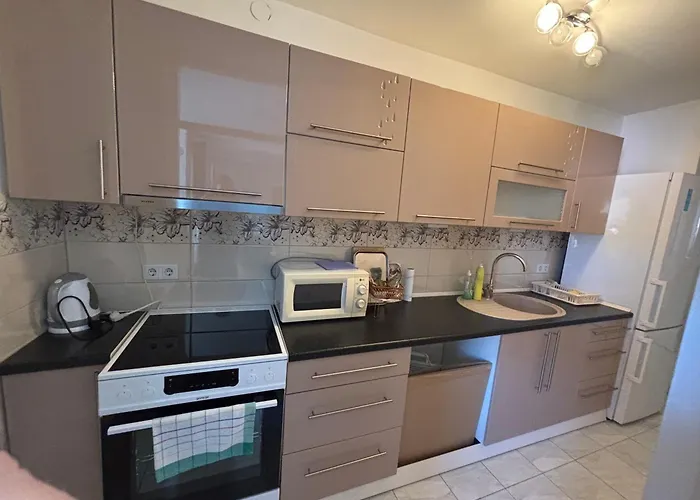 Apartman Adi