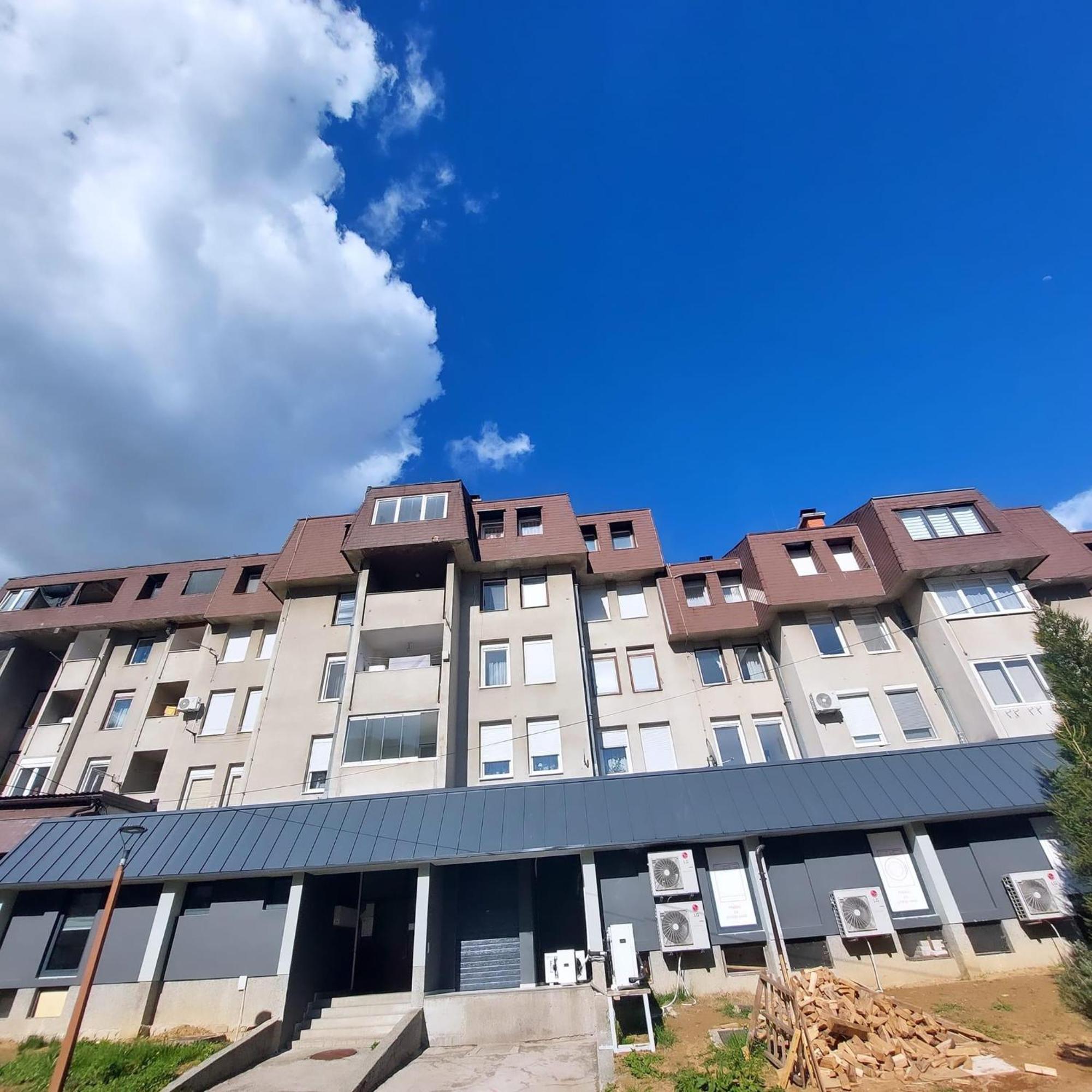 Apartment Adi