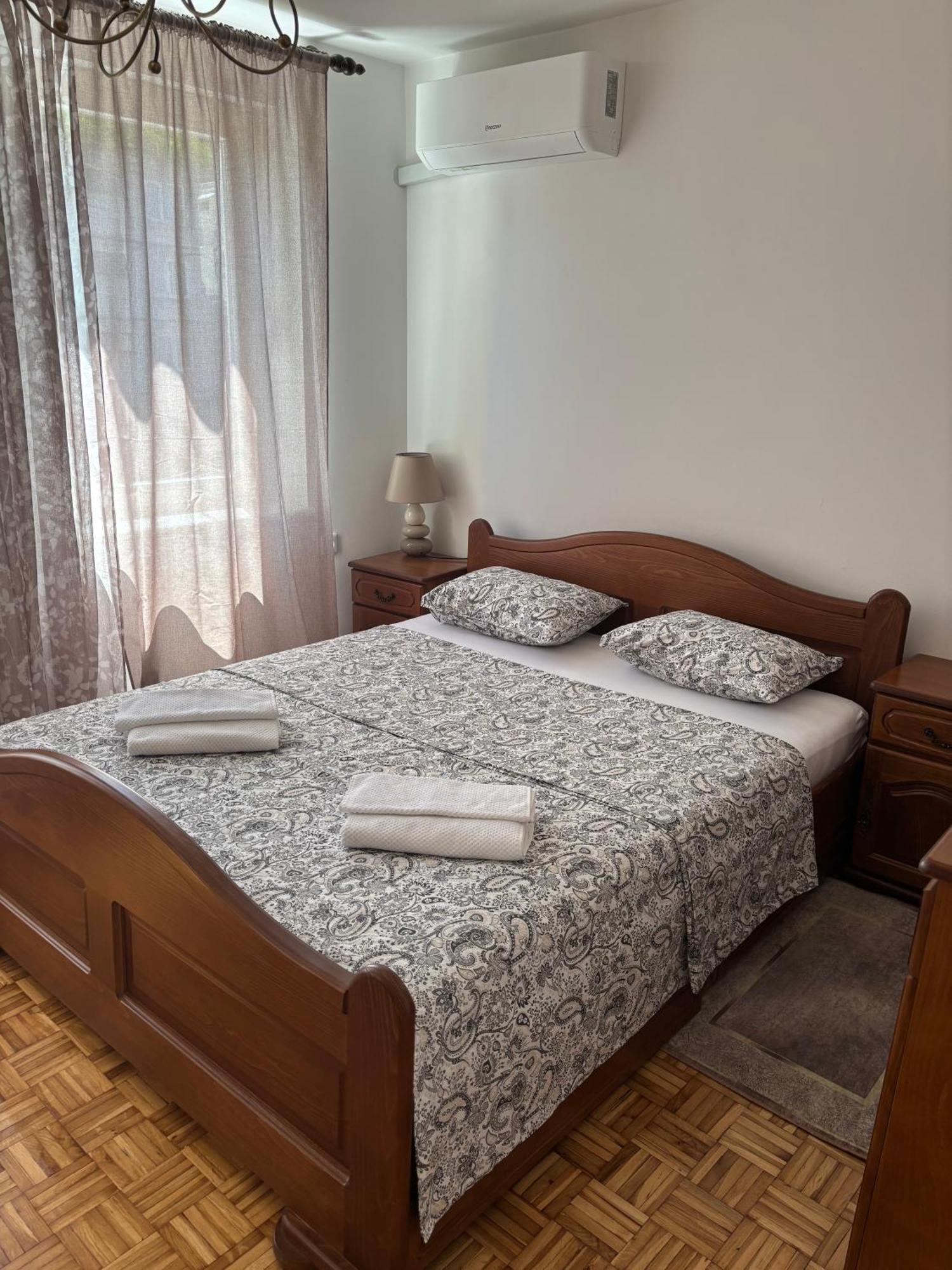 Adi Apartman